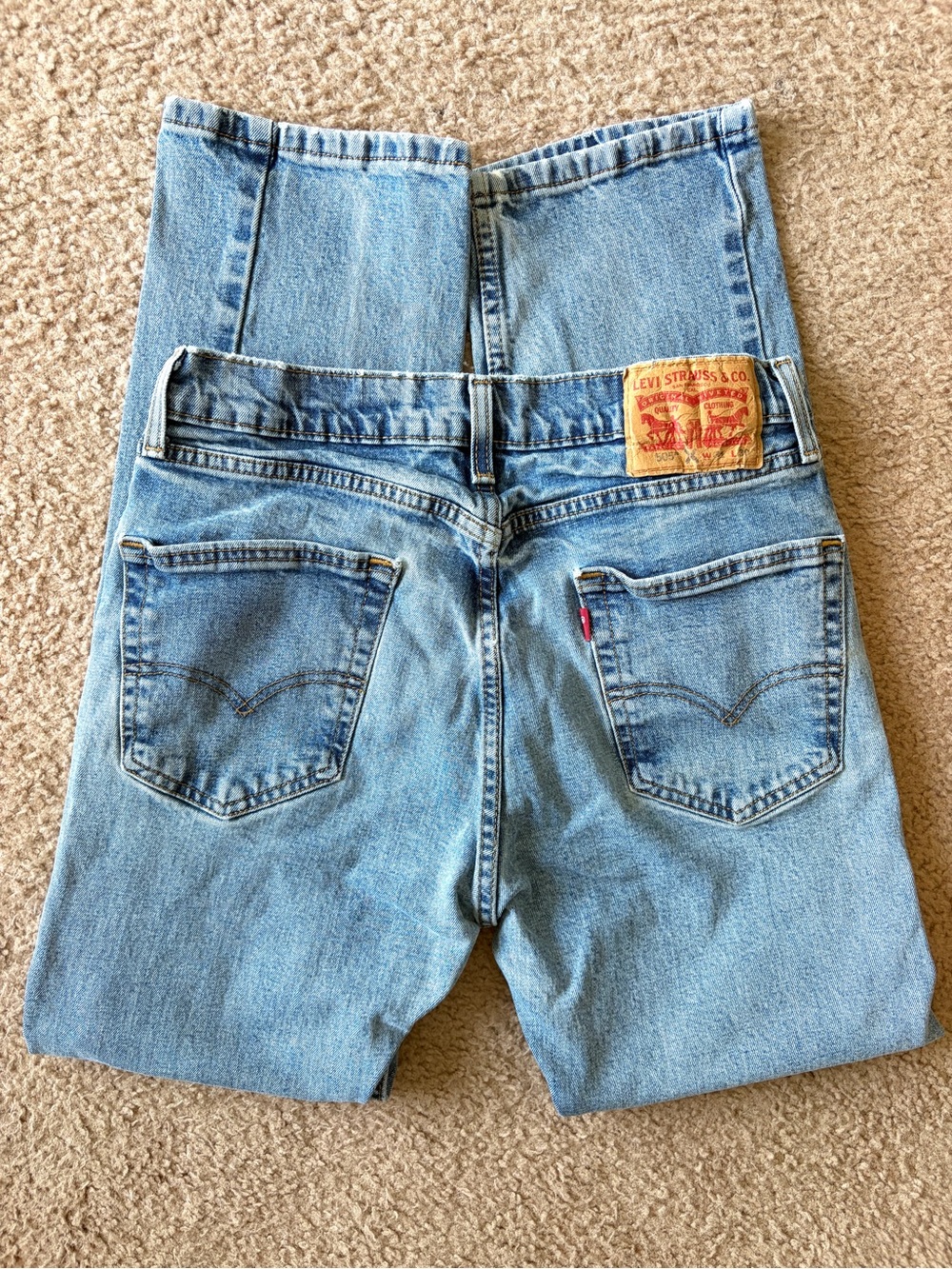 Men’s Light Wash Cotton Levi’s Jeans